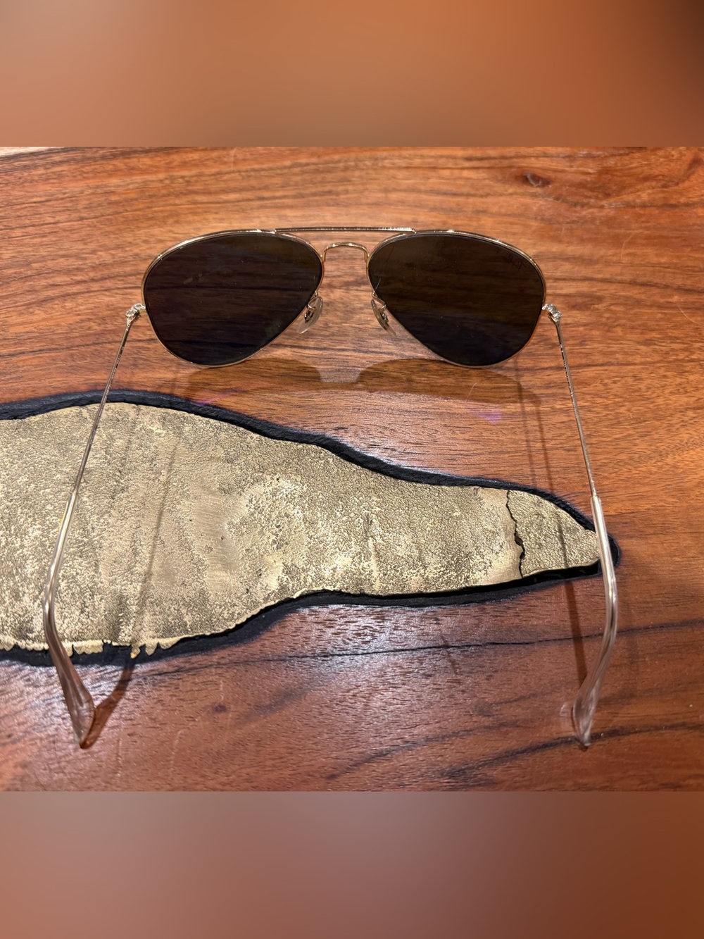Ray-Ban Gold Rimmed Aviators - Picture 6 of 7